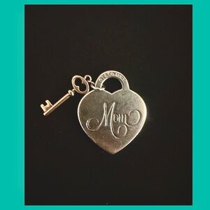 Tiffany Mom heart with "key" to her heart. 925 sterling silver.